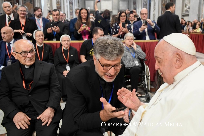 3-Ai Partecipanti al pellegrinaggio promosso dai Chierici Regolari Teatini, nel quinto Centenario di fondazione