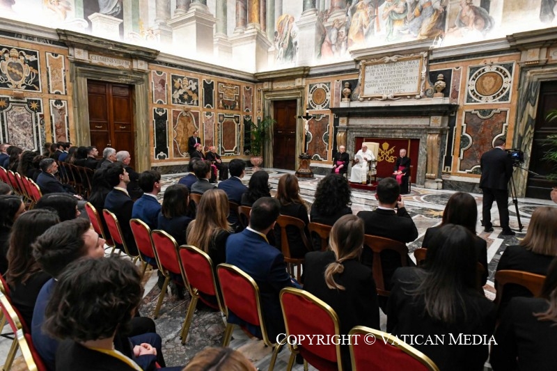 1-Ai partecipanti all'incontro promosso dalla "Toniolo Young Professional Association"
