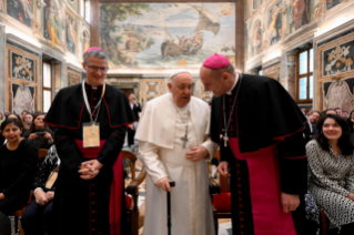 4-Ai partecipanti al Simposio "Université des Communicants en Église"