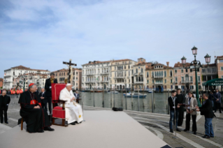 9-Visita a Veneza: Encontro com os Jovens 