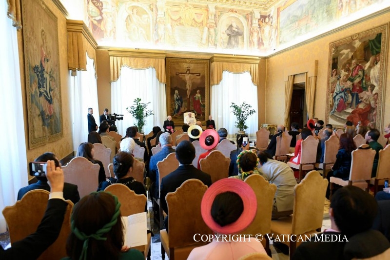 6-Ai Vietnamiti residenti negli Stati Uniti, benefattori della Pontificia Opera Missionaria