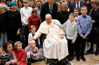 1-A los niños de la Clínica de Oncología Pediátrica de Wrocław (Polonia) 