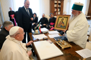 4-A Sua Grazia Haji Dede Edmond Brahimaj, Leader della Comunità dei Bektashi di Tirana (Albania), e Seguito