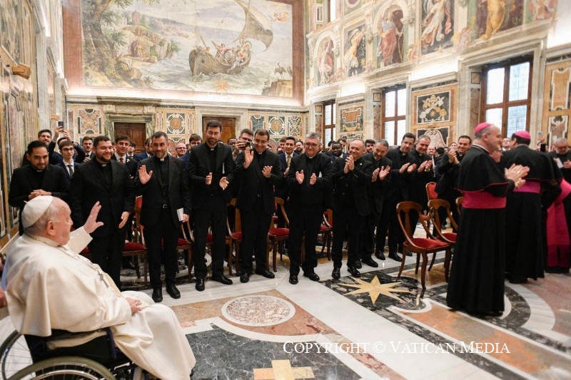 El Papa, con los seminaristas del Levante