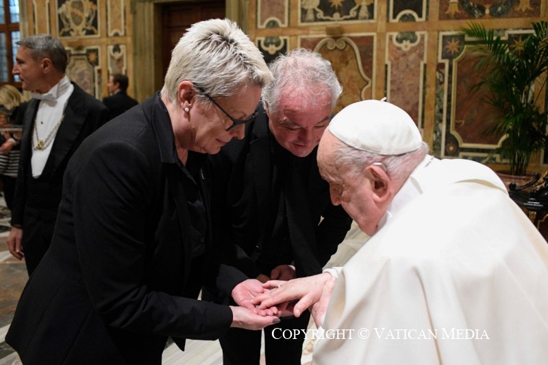 5-Ai Membri della Fondazione della Guardia Svizzera Pontificia