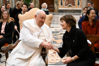 3-Audiencia a los miembros de la Fundación de la Guardia Suiza Pontificia