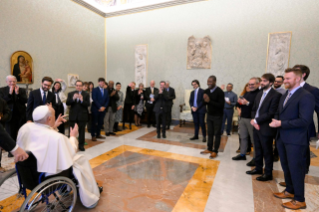5-A los miembros de la Fundación Red Mundial de Oración del Papa