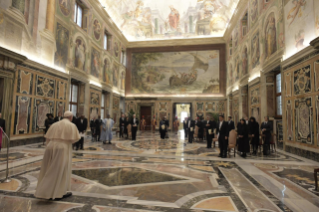 1-A los nuevos embajadores acreditados ante la Santa Sede