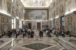 7-A un grupo de dirigentes y estudiantes del Instituto "Ambrosoli" de Codogno, Italia