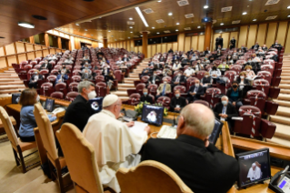 4-Ai partecipanti all'Incontro delle Associazioni di Fedeli, dei Movimenti Ecclesiali e delle Nuove Comunità