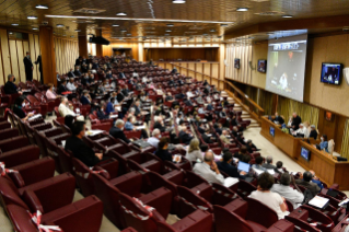 7-Aos participantes no Encontro das Associações de Fiéis, dos Movimentos Eclesiais e das Novas Comunidades