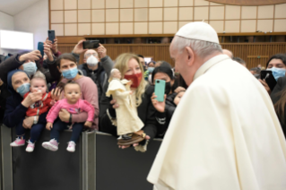 2-Ai Bambini assistiti dal Dispensario Santa Marta