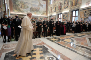 0-Aux membres de la Fondation Centesimus Annus pro Pontifice