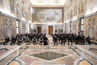 8-A la Communauté du Collège pontifical mexicain 