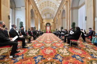 9-Ai Membri del Corpo Diplomatico accreditato presso la Santa Sede