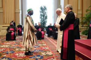 16-A los miembros del Cuerpo Diplom&#xe1;tico acreditado ante la Santa Sede