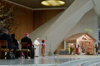 5-Alle Delegazioni che donano l'Albero di Natale e il Presepio in Piazza San Pietro e nell'Aula Paolo VI