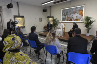 23-Visita del Santo Padre alla Comunit&#xe0; di lavoro del Dicastero per la Comunicazione