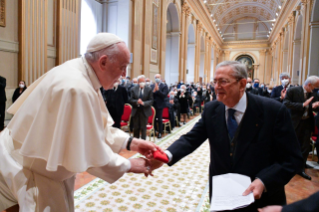 1-Aos membros da União dos Juristas Católicos Italianos