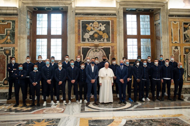 3-Alla Squadra di Calcio della Citt&agrave; di La Spezia