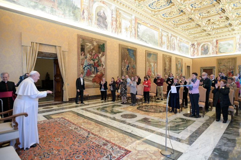 1-Aos membros do Instituto Secular Cooperadoras Oblatas Mission&aacute;rias da Imaculada