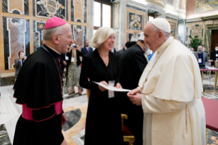 10-Meeting of the Holy Father Francis with the representatives of religions on the theme “Religions and Education: towards a Global Compact on Education”