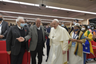 0-Pope Francis meets the Young People of the Scholas Community