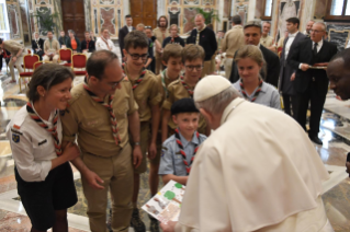 5-A une délégation des Scouts Unitaires de France