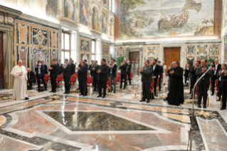 8-Alla Comunit&#xe0; del Pontificio Seminario Regionale Marchigiano Pio XI di Ancona