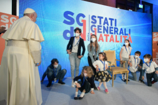 4-Papa Francesco partecipa all’apertura degli “Stati Generali della Natalità”