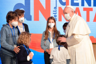 11-Papa Francesco partecipa all’apertura degli “Stati Generali della Natalità”