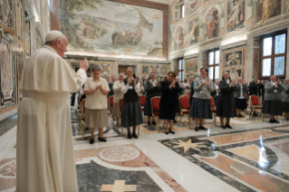 5-A las capitulares de las Hermanas de la Caridad de Santa Juana Antida Thouret