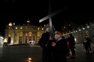 6-Way of the Cross presided over by the Holy Father - Good Friday