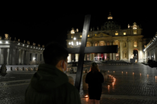 15-Way of the Cross presided over by the Holy Father - Good Friday