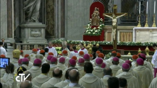 32-Holy Mass for the Opening of the Holy Door of St. Peter’s Basilica