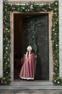 19-Außerordentliches Jubiläum der Barmherzigkeit: Heilige Messe und Öffnung der Heiligen Pforte in der Basilika St. Johann im Lateran 