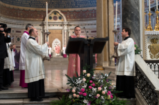 24-III<sup>e</sup> dimanche de l'Avent - Messe et ouverture de la Porte Sainte de la Basilique Saint-Jean-de-Latran