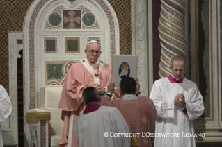 7-Außerordentliches Jubiläum der Barmherzigkeit: Heilige Messe und Öffnung der Heiligen Pforte in der Basilika St. Johann im Lateran 