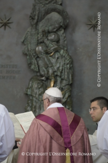 1-Außerordentliches Jubiläum der Barmherzigkeit: Heilige Messe und Öffnung der Heiligen Pforte in der Basilika St. Johann im Lateran 