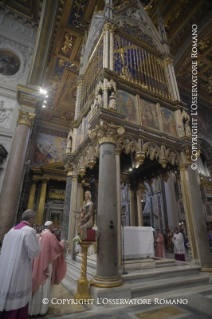 11-Außerordentliches Jubiläum der Barmherzigkeit: Heilige Messe und Öffnung der Heiligen Pforte in der Basilika St. Johann im Lateran 