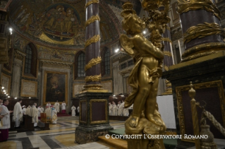 8-Außerordentliches Jubiläum der Barmherzigkeit: Heilige Messe und Öffnung der Heiligen Pforte in der Basilika Santa Maria Maggiore 