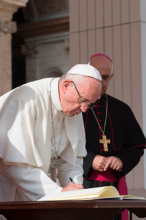 5-Lettera Apostolica <i>Misericordia et misera</i>