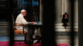 25-Retraite spirituelle guid&#xe9;e par le Pape Fran&#xe7;ois &#xe0; l'occasion du Jubil&#xe9; des pr&#xea;tres. Deuxi&#xe8;me m&#xe9;ditation