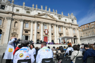12-V domenica di Quaresima – Santa Messa