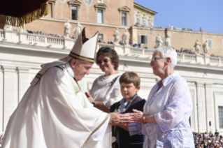 25-XXVIII Domenica del Tempo Ordinario – Santa Messa e Canonizzazione