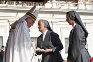 27-XXVIII Domingo do Tempo Comum: Santa Missa com o Rito de Canonização 