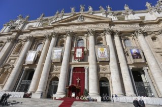 0-Holy Mass and Canonizations