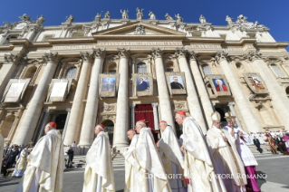 4-XXIX Domingo del Tiempo Ordinario – Santa Misa y canonización