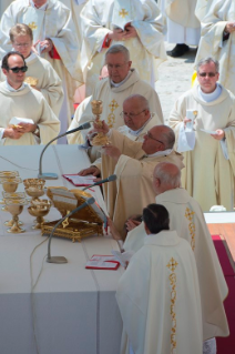 26-Holy Mass and Canonisation of the Blesseds Stanislaus of Jesus and Mary and Maria Elisabeth Hesselblad