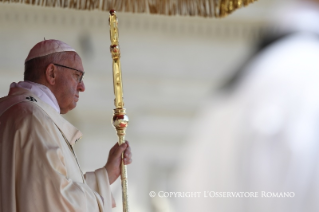 16-X<sup>e</sup> Dimanche du Temps ordinaire - Messe et canonisation